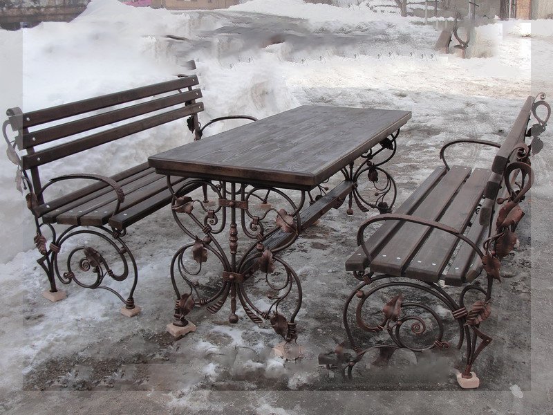 Набор садовой кованой мебели: стол + 2 лавки MS-NS-001